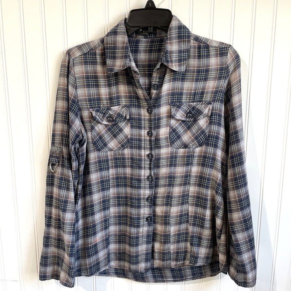 XXI Womens Button Down Flannel Plaid 100% cotton Size Small Pockets Roll Sleeves - Picture 1 of 9